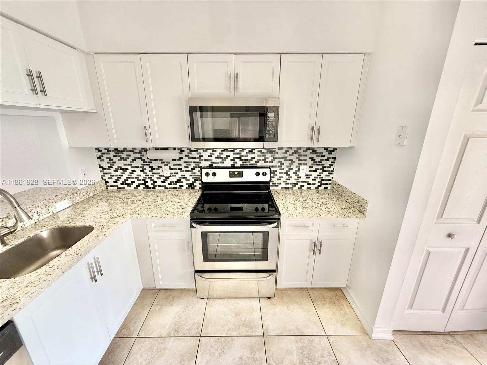 70 Whitehead Cir #70, Weston FL 33326