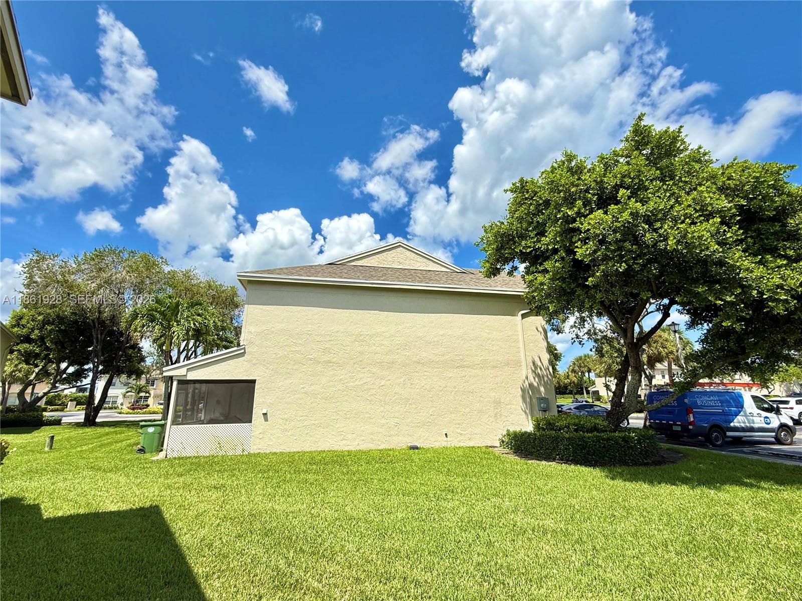 70 Whitehead Cir #70, Weston FL 33326