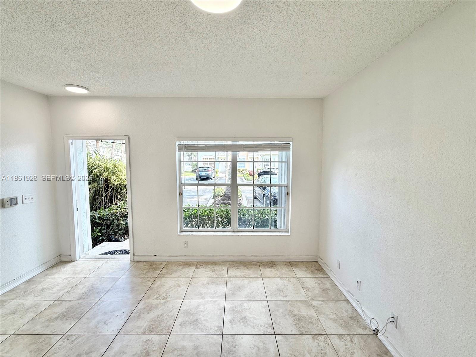70 Whitehead Cir #70, Weston FL 33326