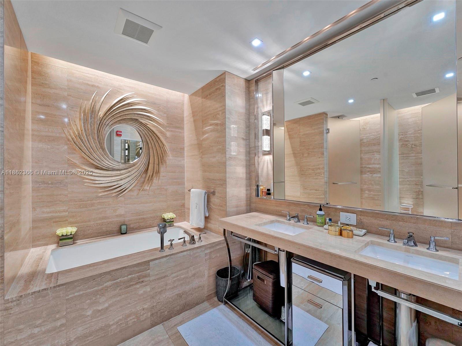 Bal Harbour FL 33154 - A11862366
