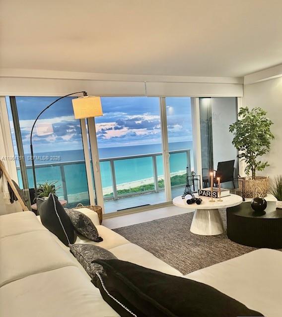 Arlen House East Condo