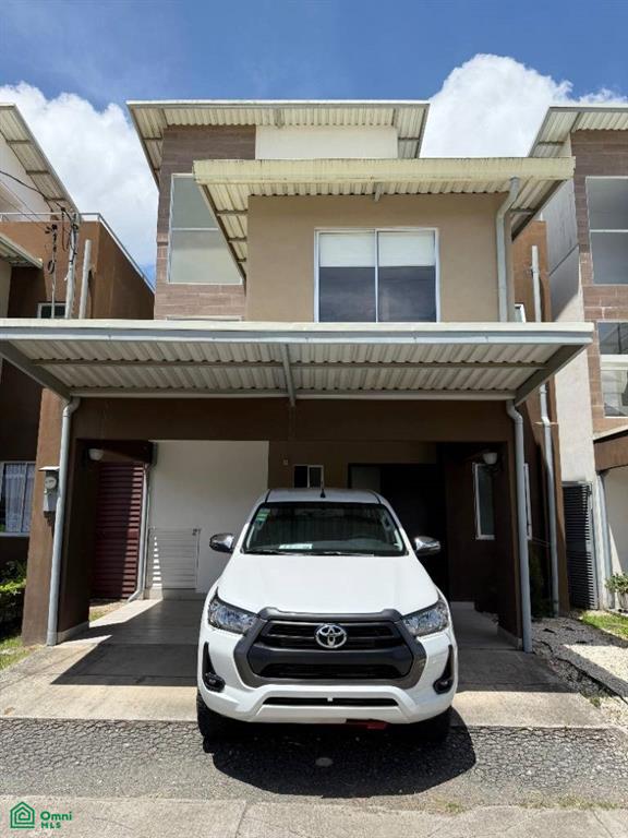 3 bed Single Family Homes For Sale in El Guarco, Cartago - 1