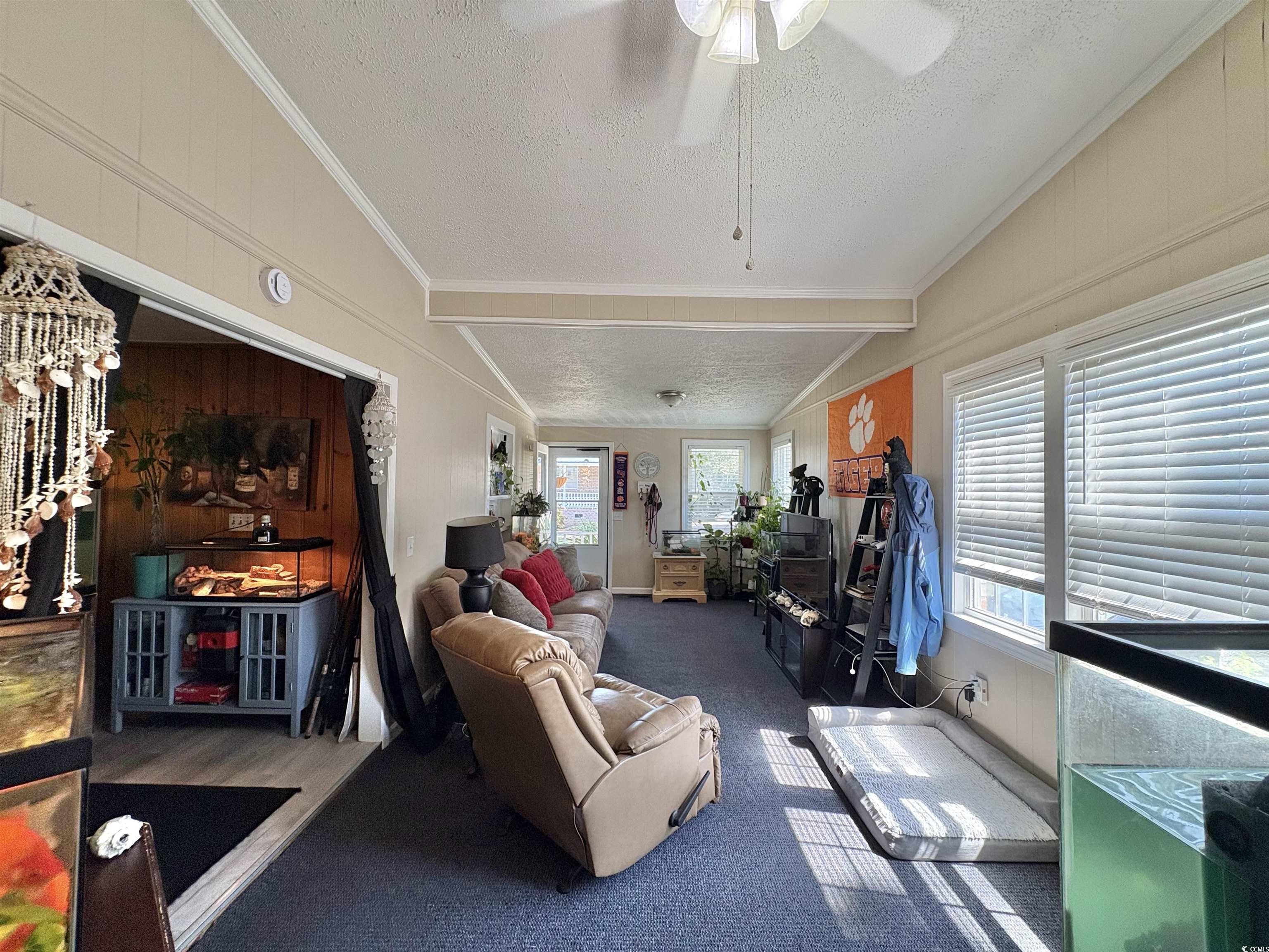 2520877 | Photo 22