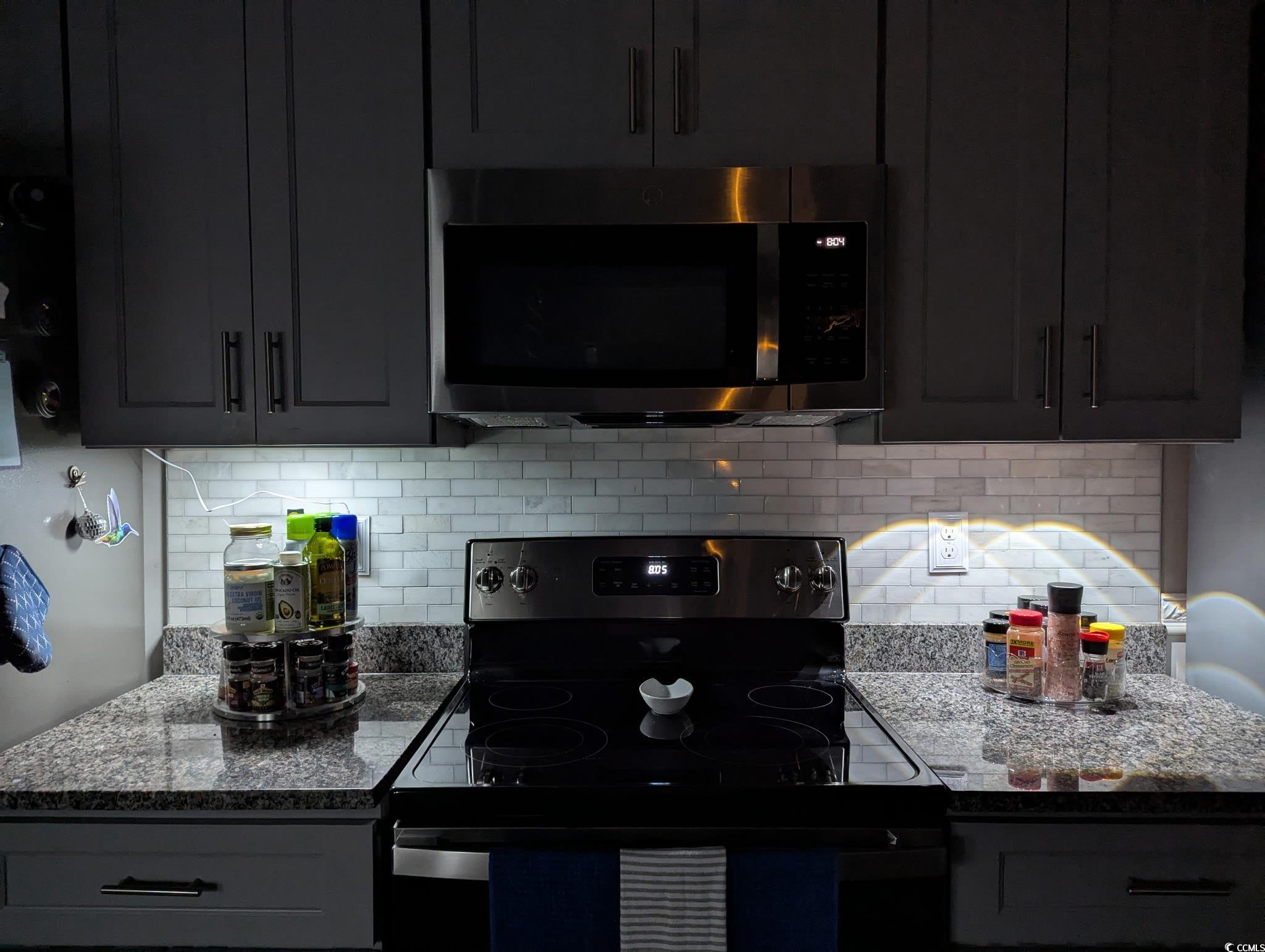 2520881 | Photo 13