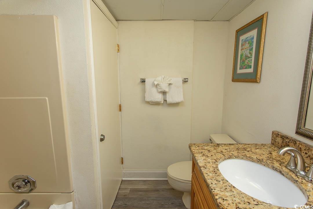 2521101 | Photo 22