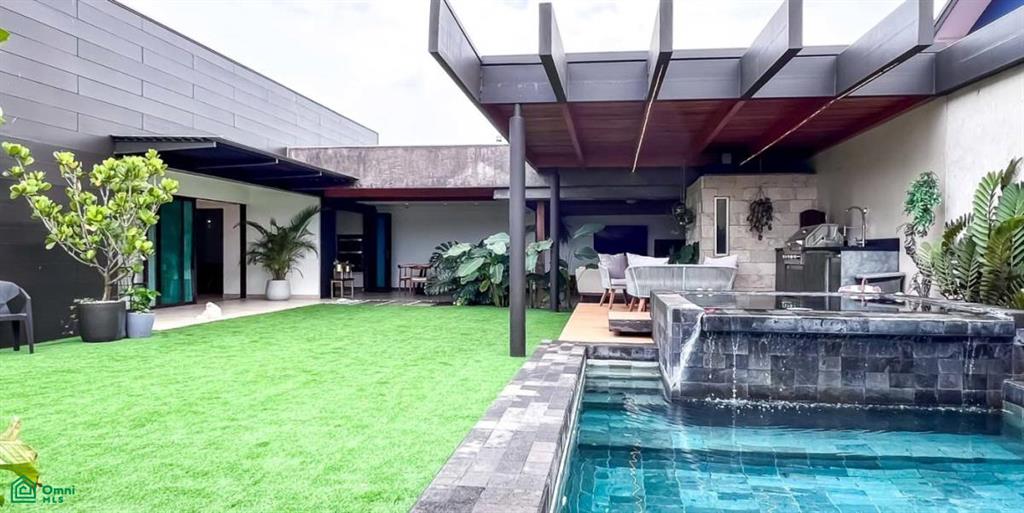 4 bed Single Family Homes For Sale in Palmares, Alajuela - 1