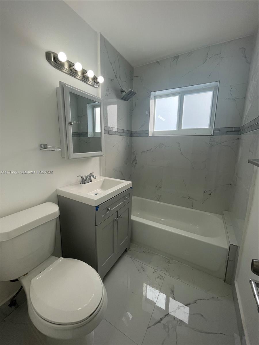 785 81st St #3, Miami Beach FL 33141