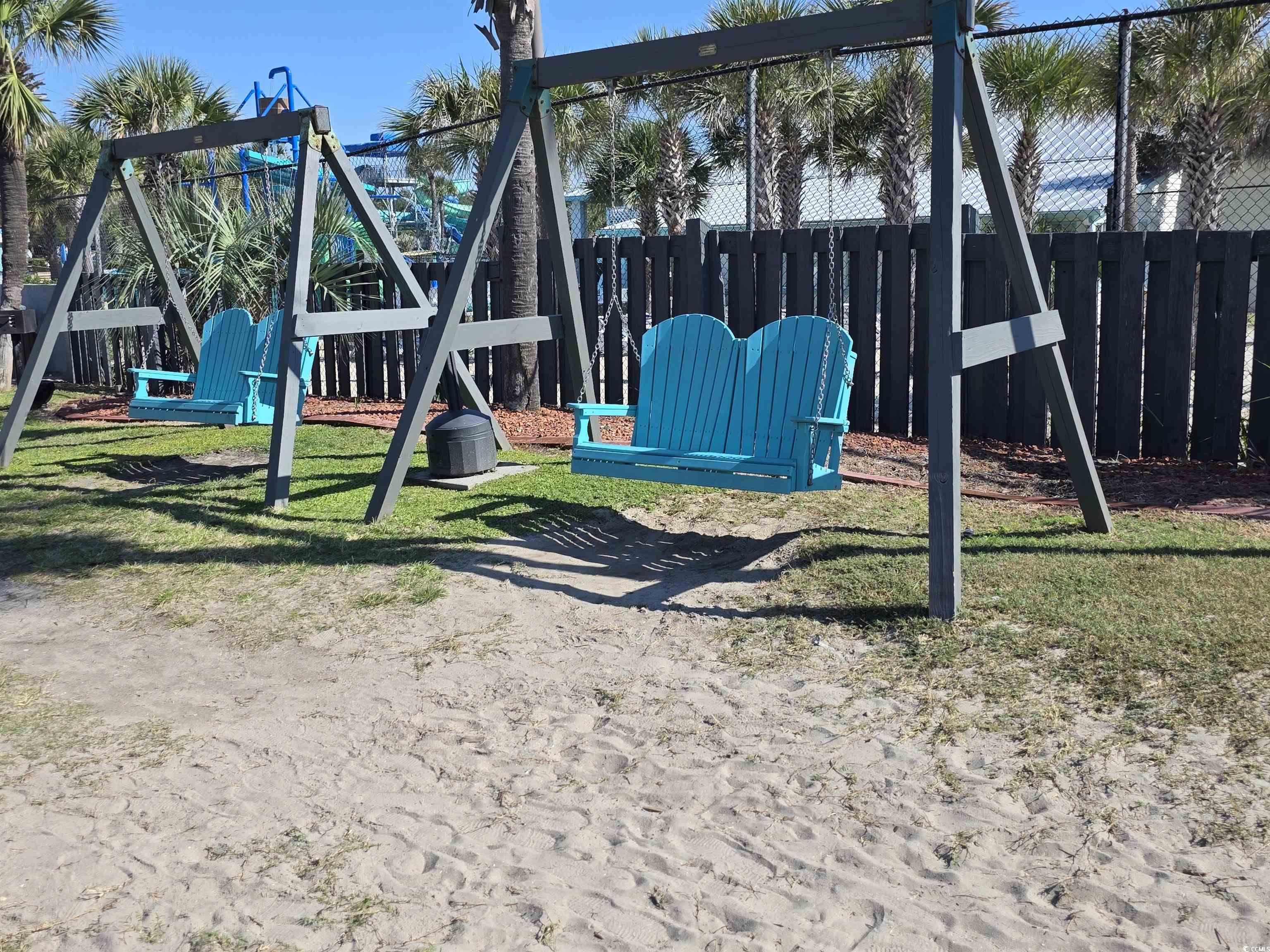 Homes for sale in Myrtle Beach, SC | 5905 Highway 17, Myrtle Beach, SC 29575 | Houzeo