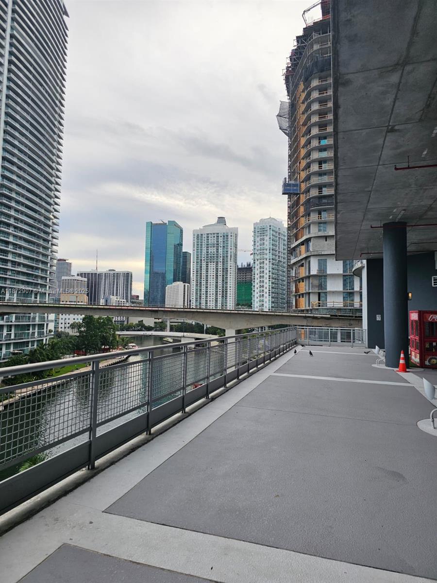 690 SW 1st Ct #2515, Miami FL 33130