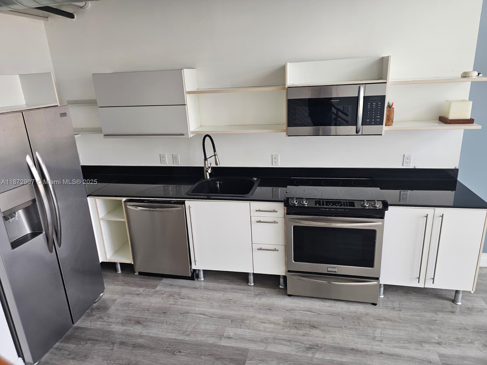 690 SW 1st Ct #2515, Miami FL 33130