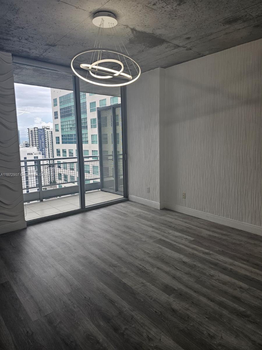 690 SW 1st Ct #2515, Miami FL 33130