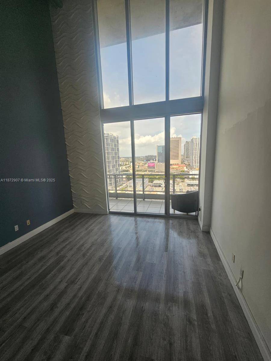 690 SW 1st Ct #2515, Miami FL 33130