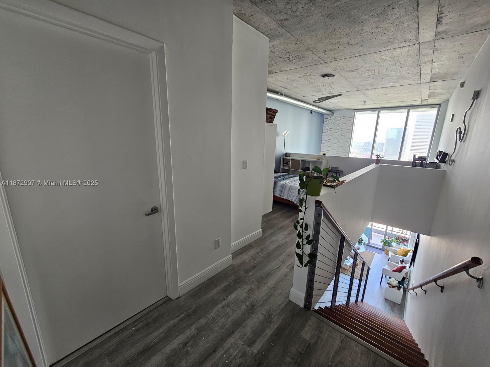 690 SW 1st Ct #2515, Miami FL 33130
