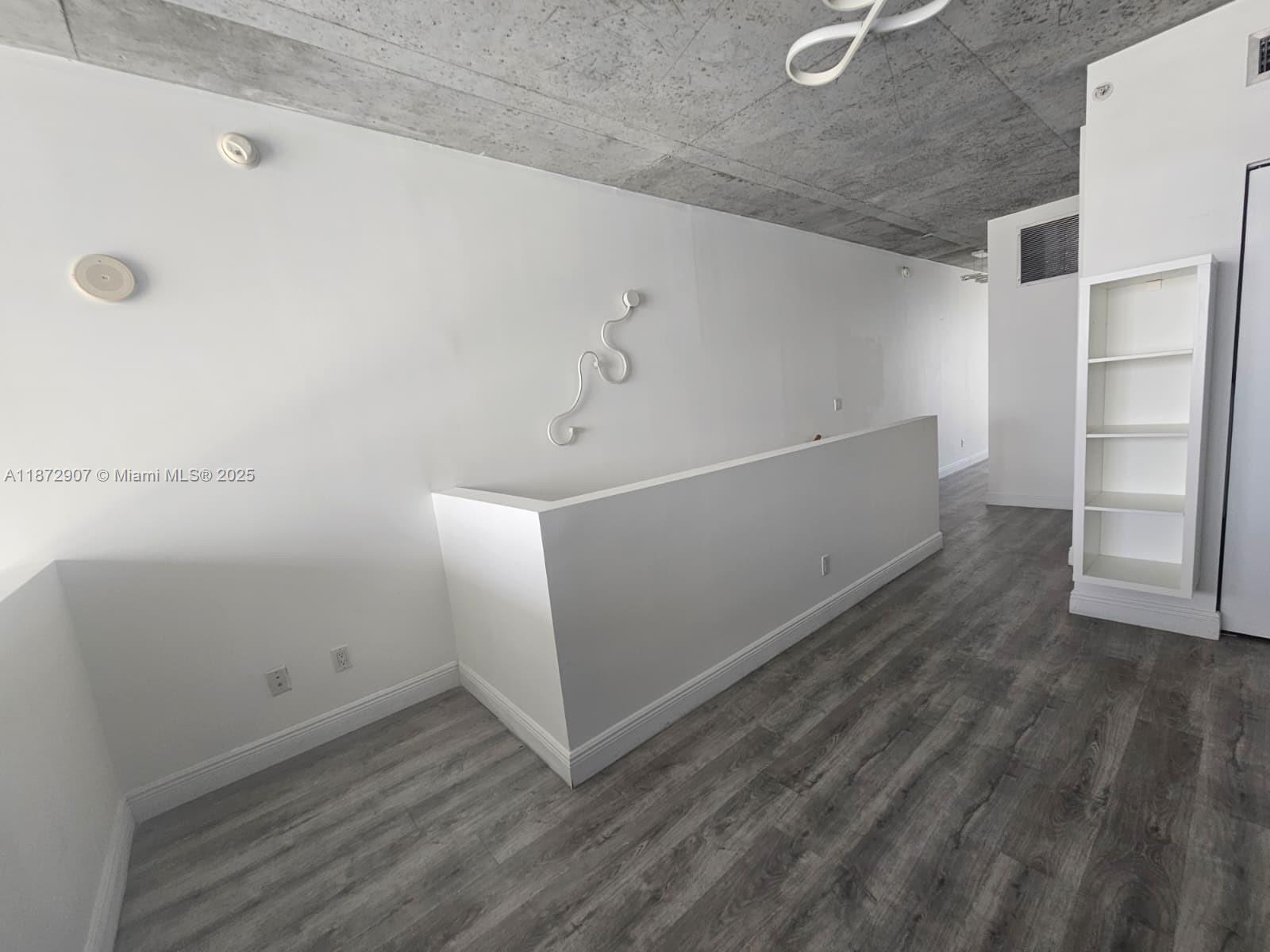 690 SW 1st Ct #2515, Miami FL 33130