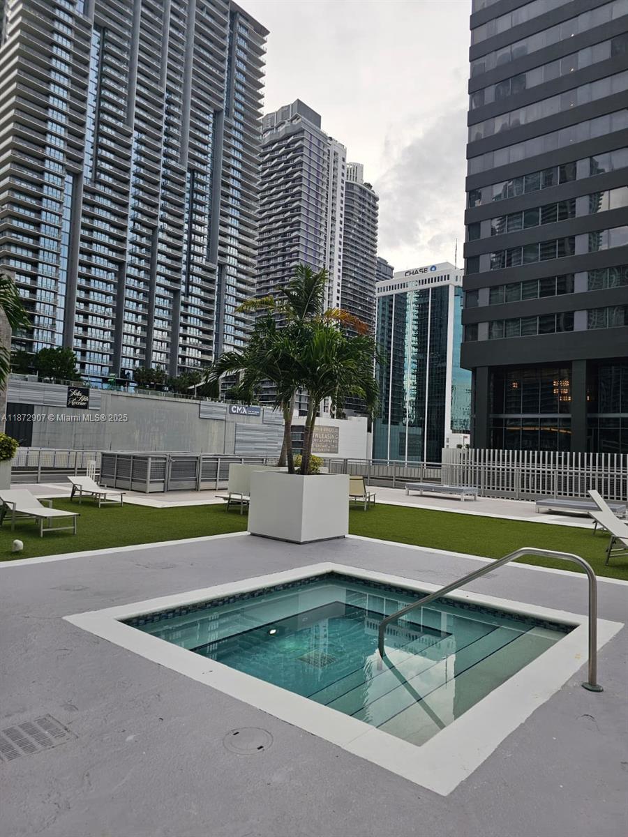690 SW 1st Ct #2515, Miami FL 33130