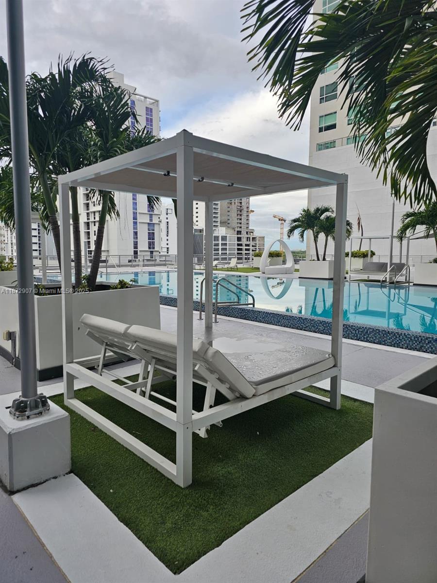 690 SW 1st Ct #2515, Miami FL 33130
