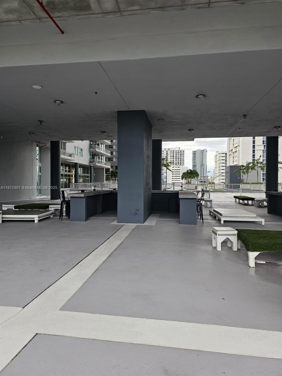 690 SW 1st Ct #2515, Miami FL 33130