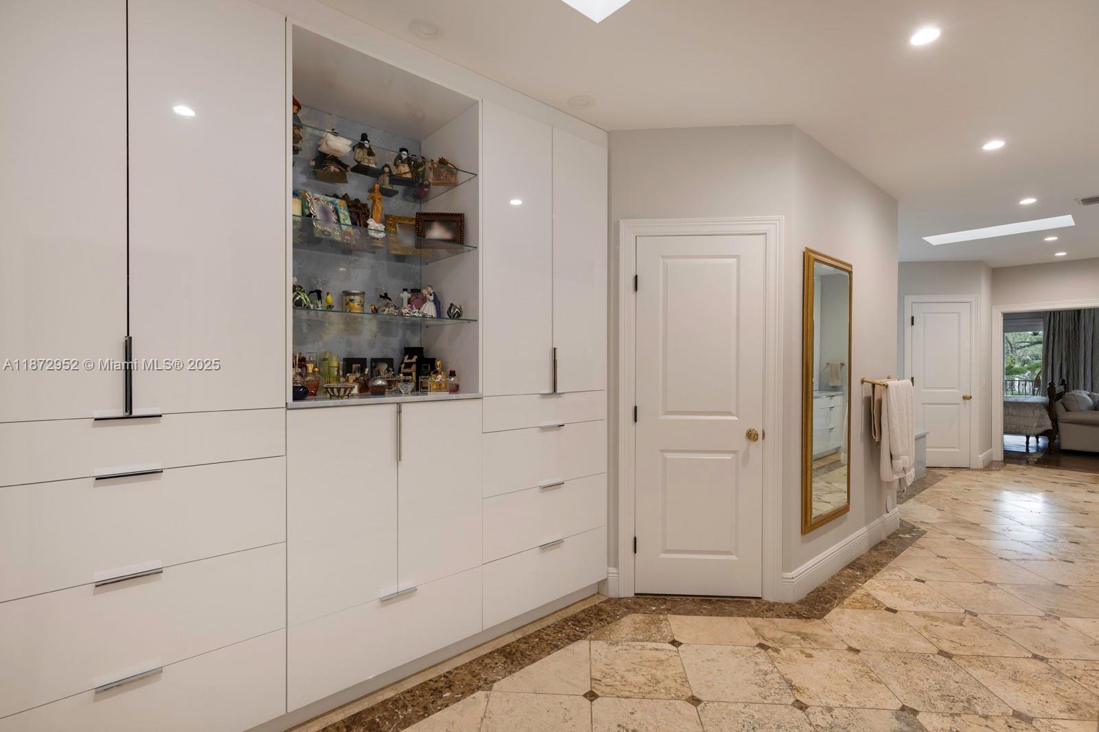 10100 Lakeside Dr, Coral Gables FL 33156