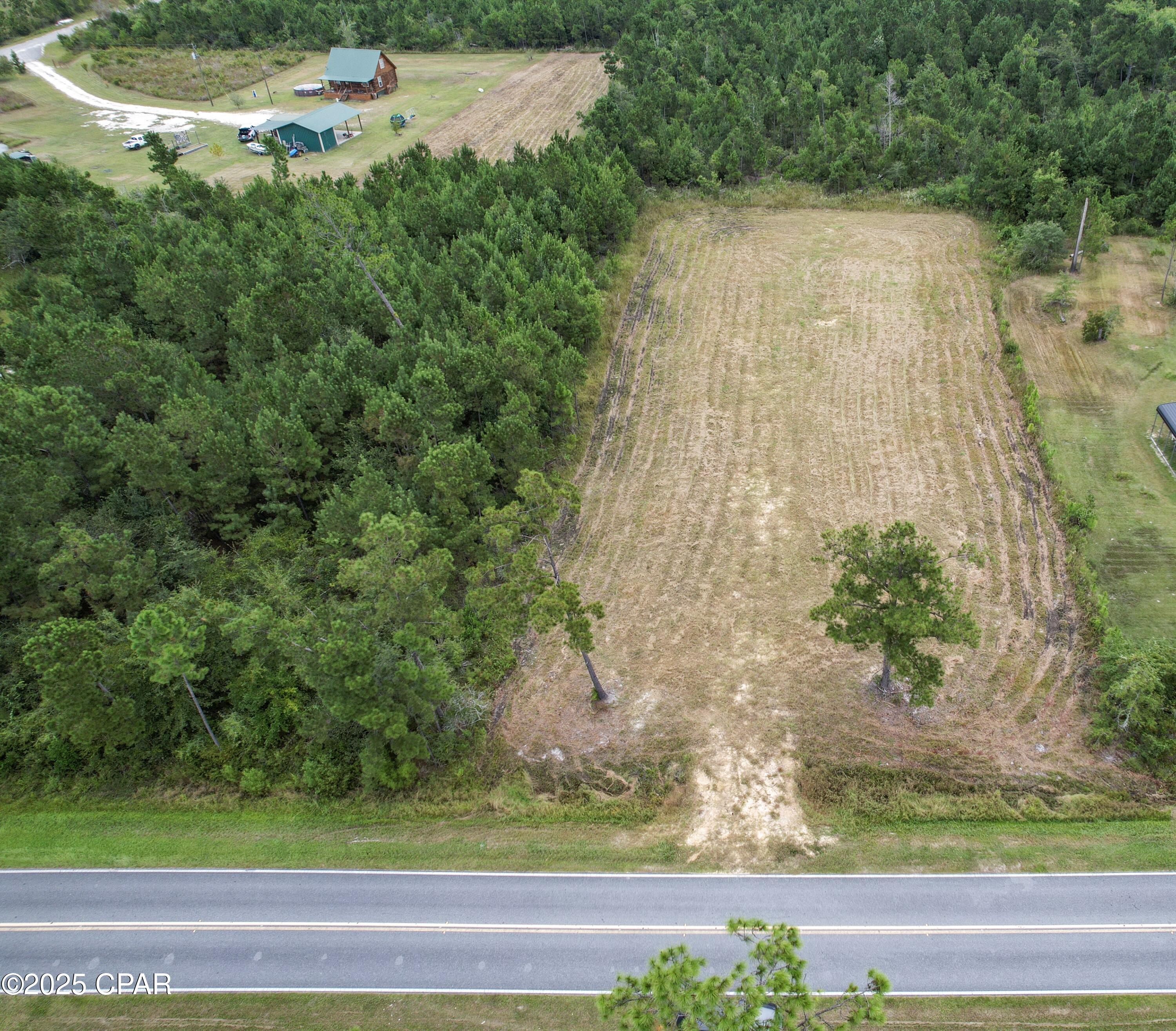 2nd image of 252 Jarrot Daniels Rd, Wewahitchka, FL 32465 | MLS# 778811