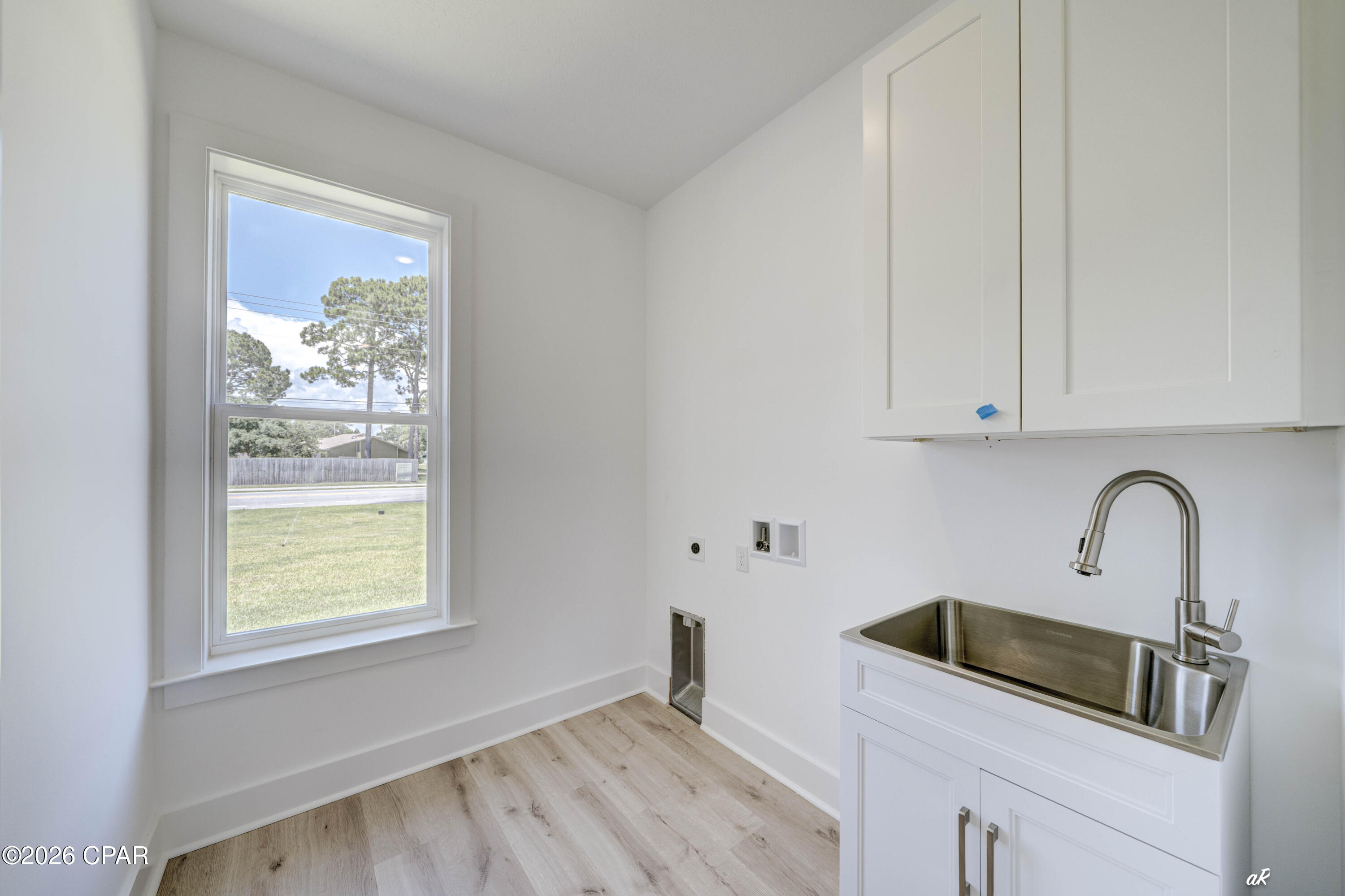 7213 N Lagoon Drive, Panama City, FL 32408 thumbnail, photo 13 of 46
