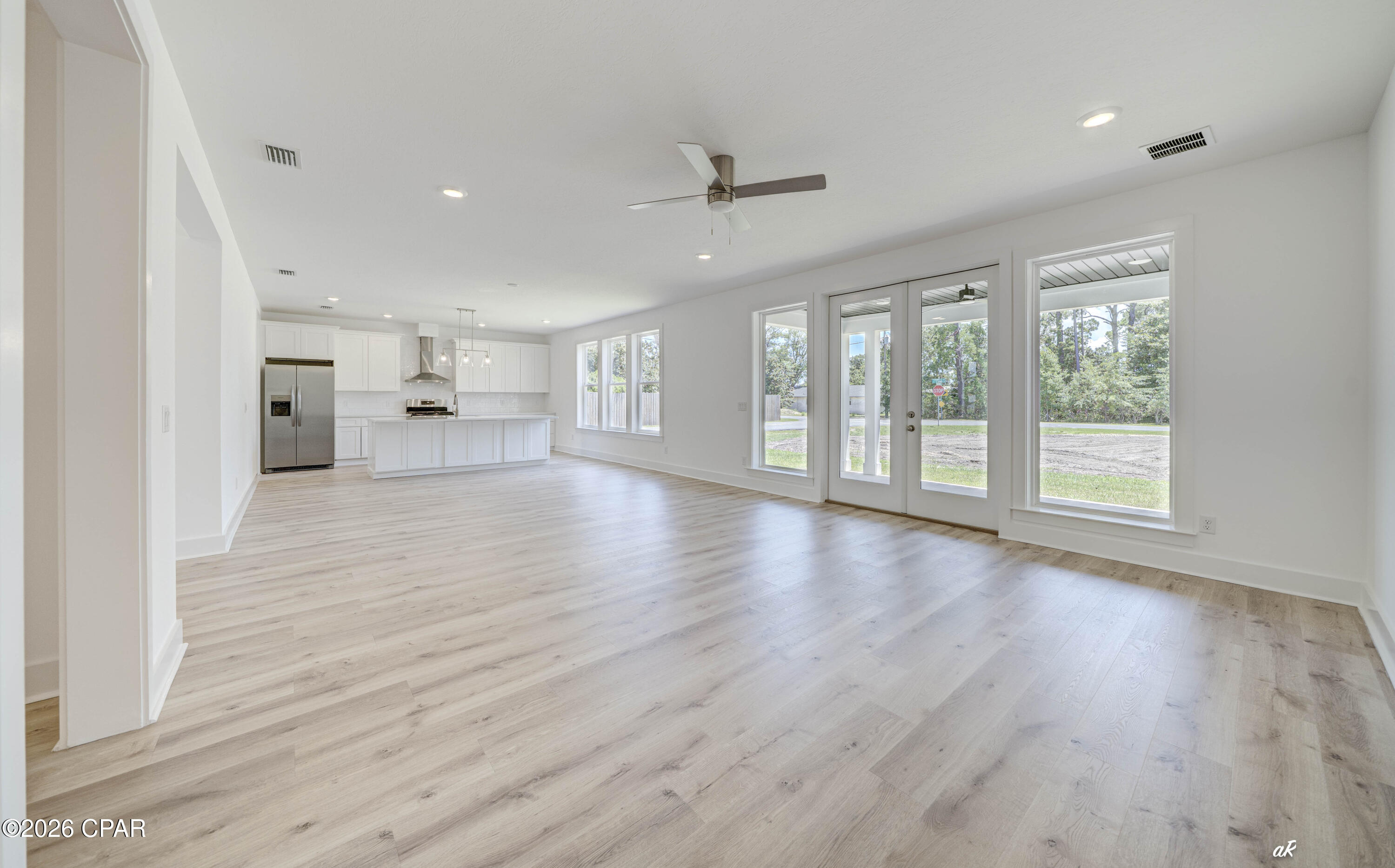 7213 N Lagoon Drive, Panama City, FL 32408 thumbnail, photo 7 of 46