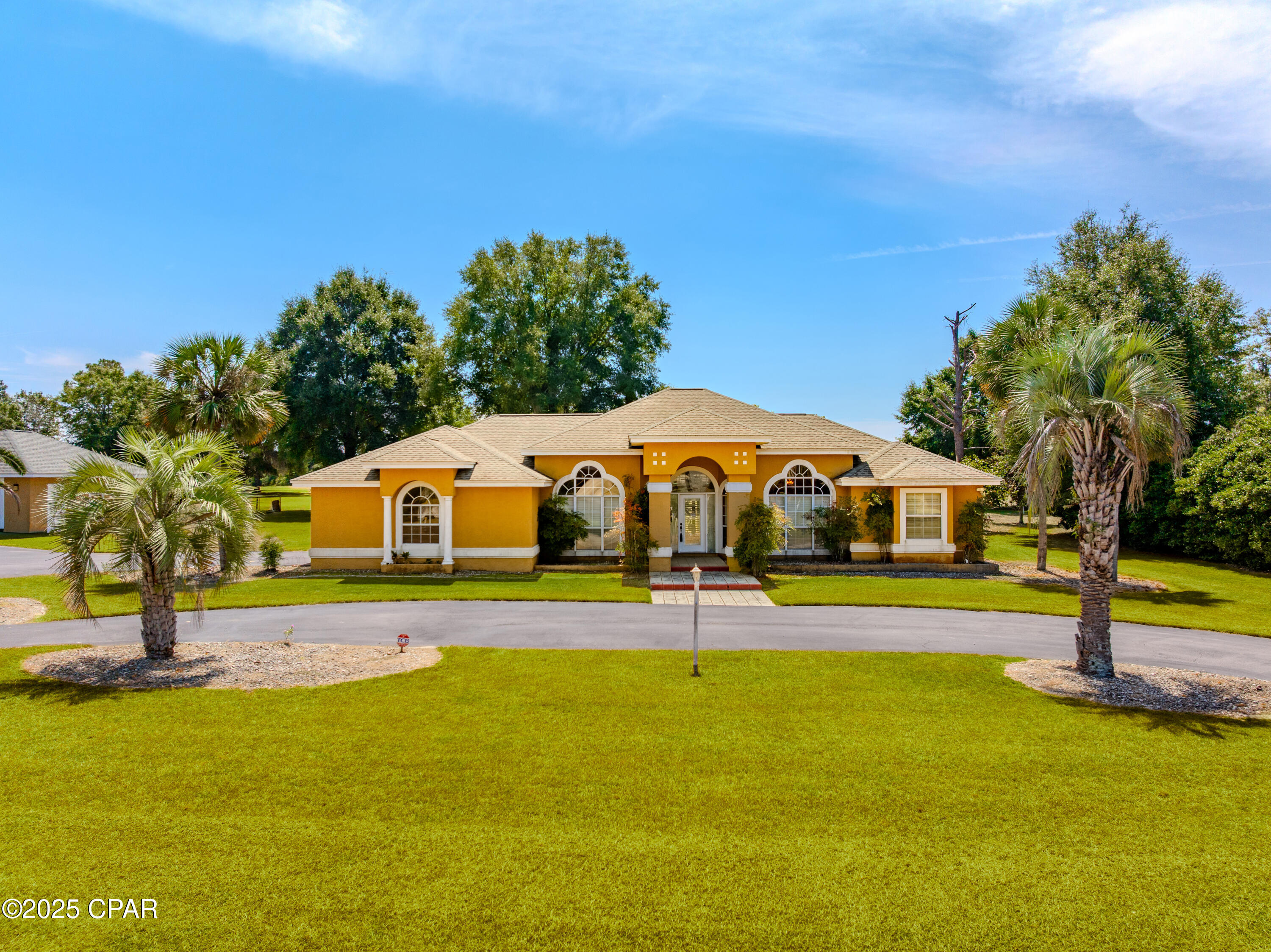 Photo 1 of Single family home for sale at 5239 Oak Dr, Marianna, FL 32446 | MLS# 779063 | Listing updated on 2026-09-02