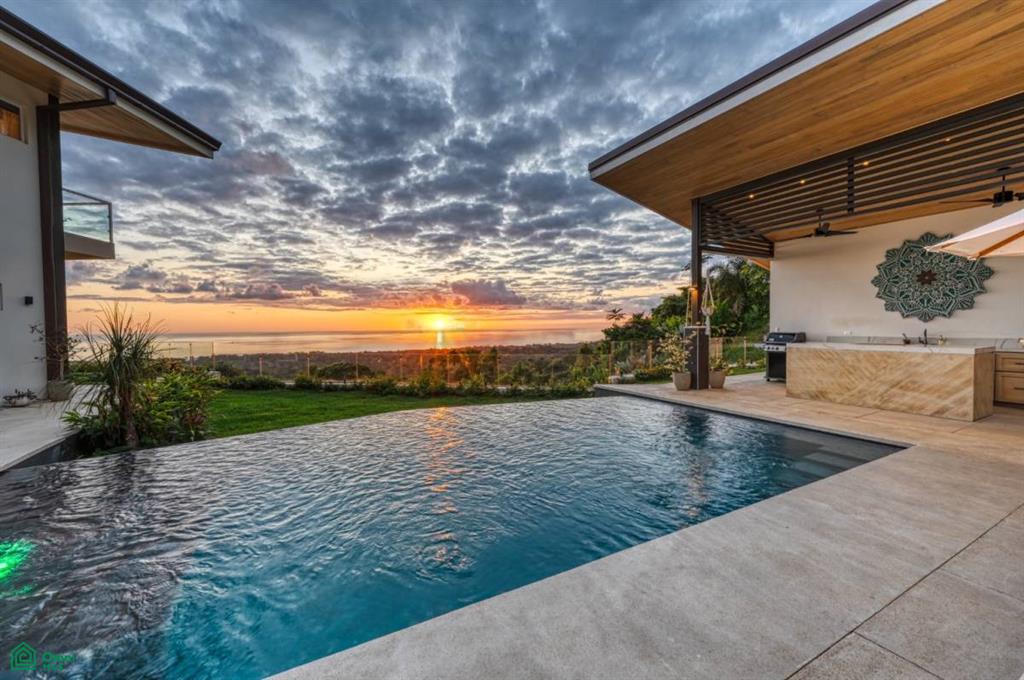 6 bed Single Family Homes For Sale in Osa, Puntarenas - 1