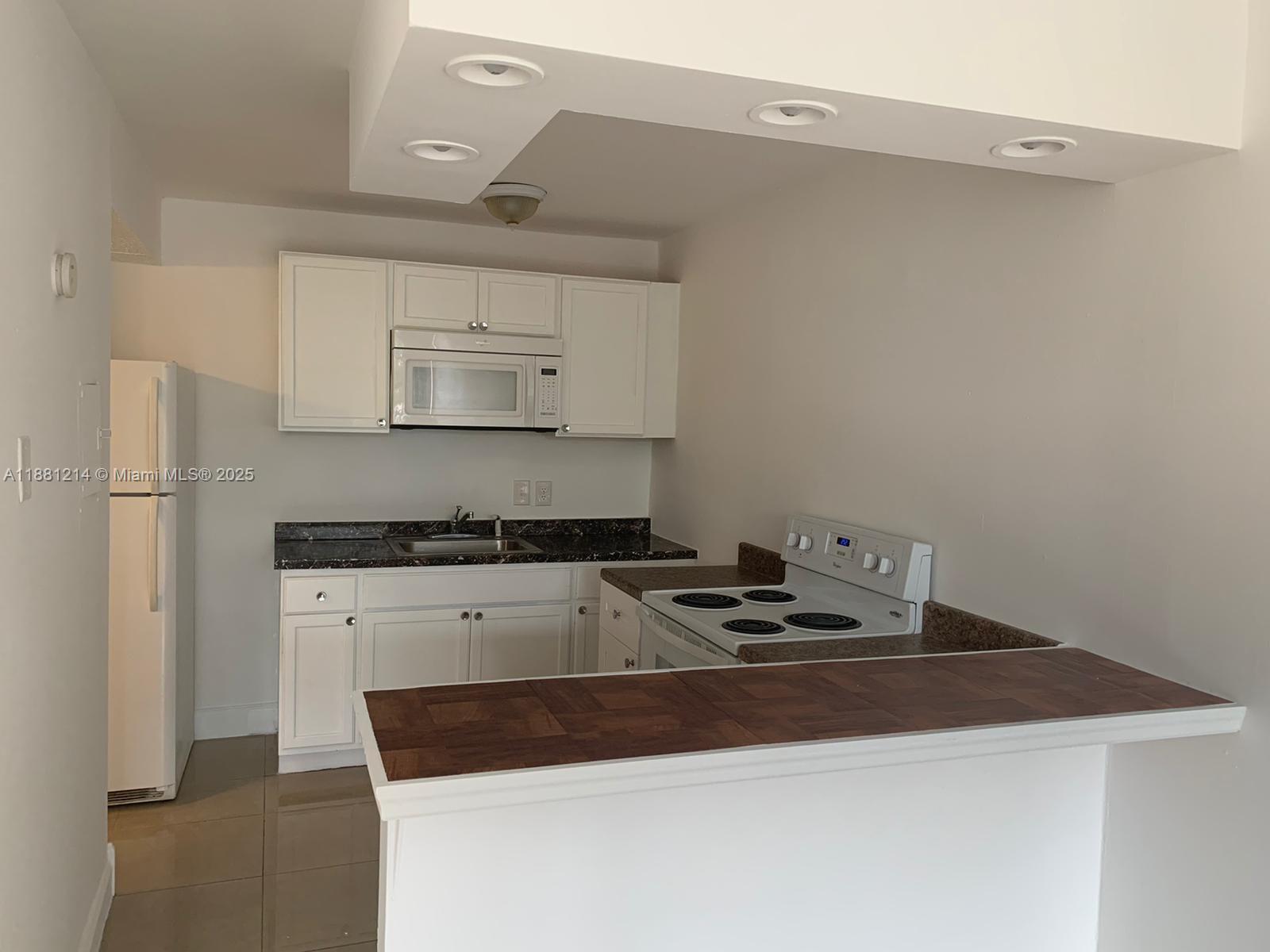 Property photo # 0