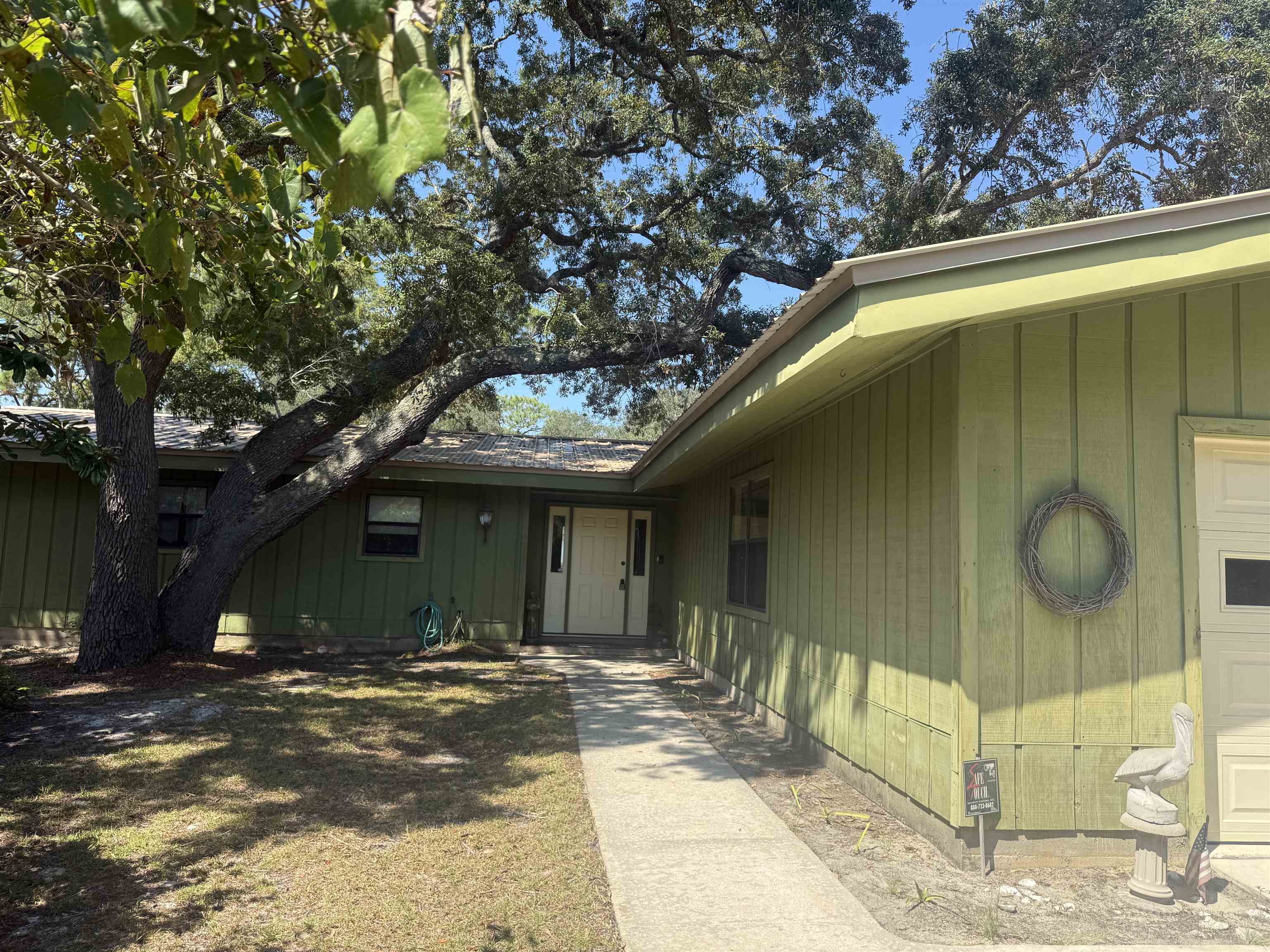 17 S Bayshore Drive , East Point, FL, 
