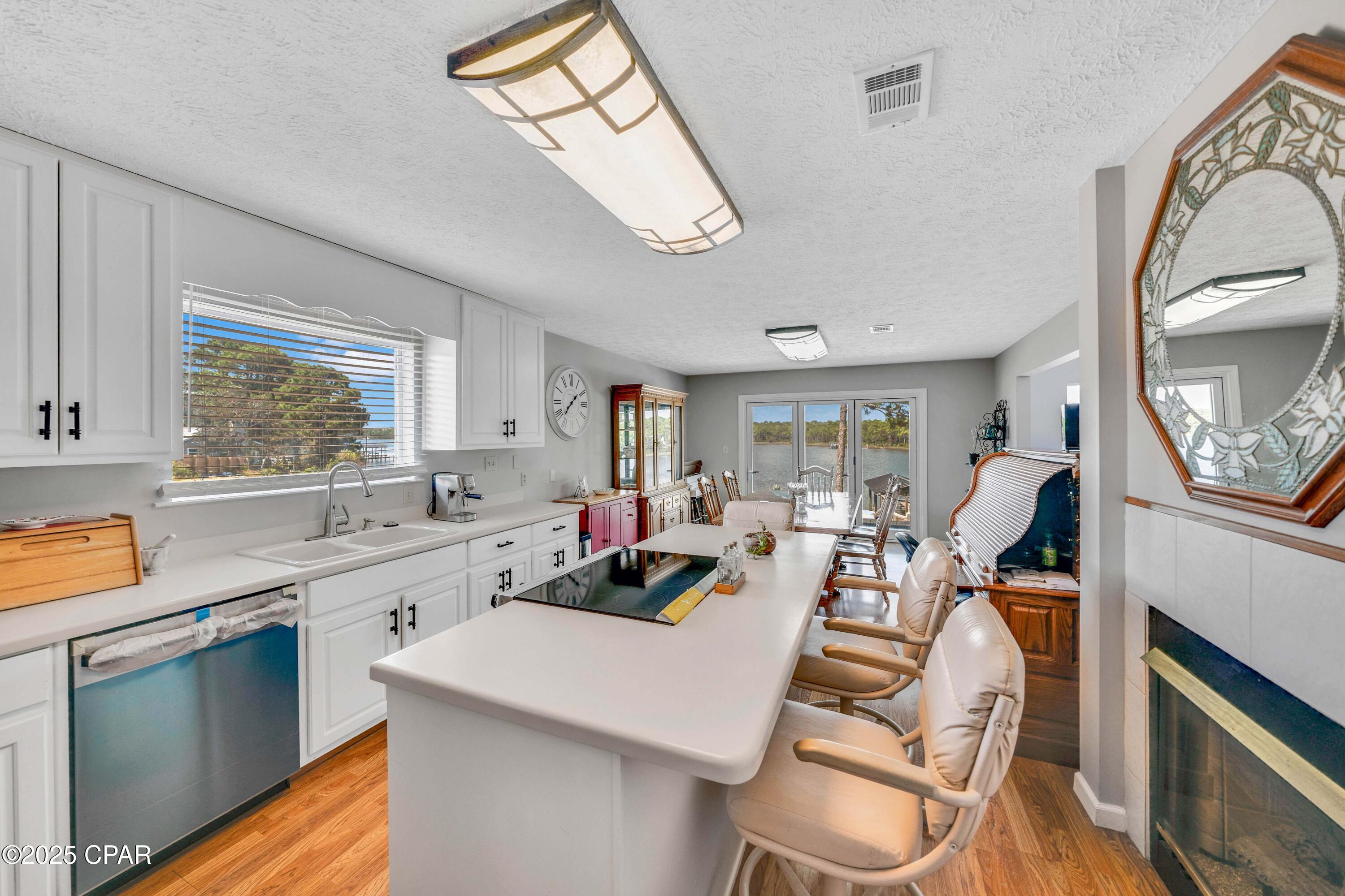 Image 19 For 21926 Lakeview Drive