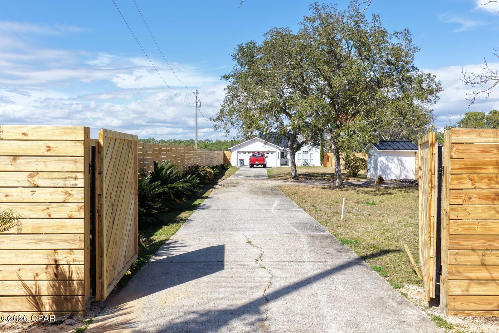 Image 6 For 21926 Lakeview Drive