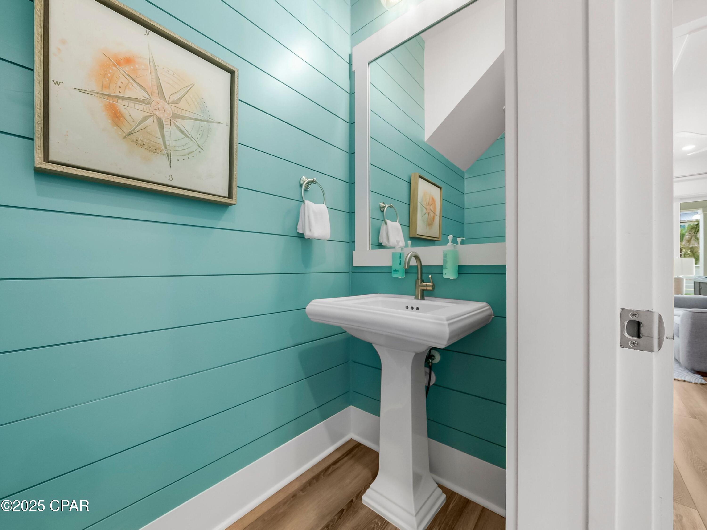 Image 8 For 13650 Front Beach Road