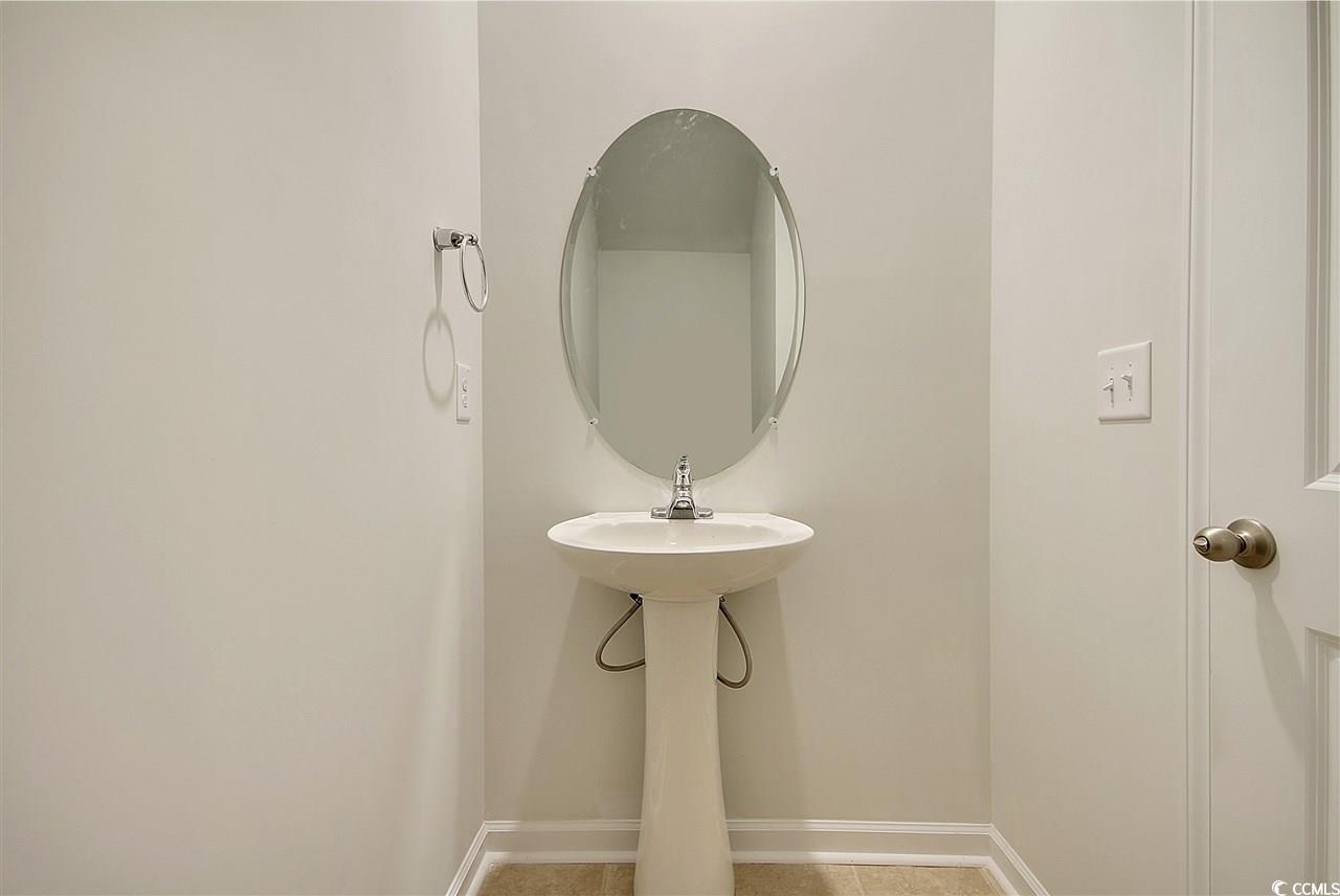 2523365 | Photo 23