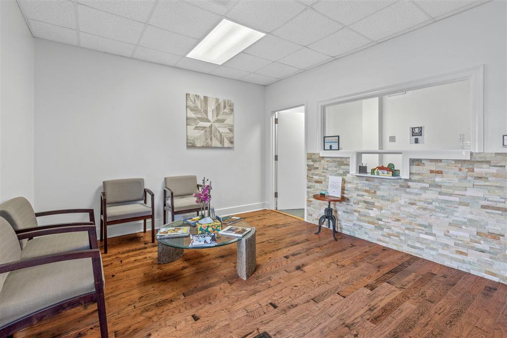 1111 Ryan Street — photo 2