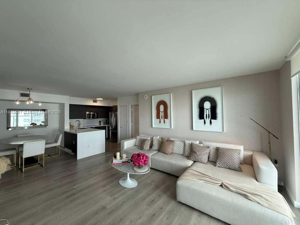 The Mark On Brickell Cond