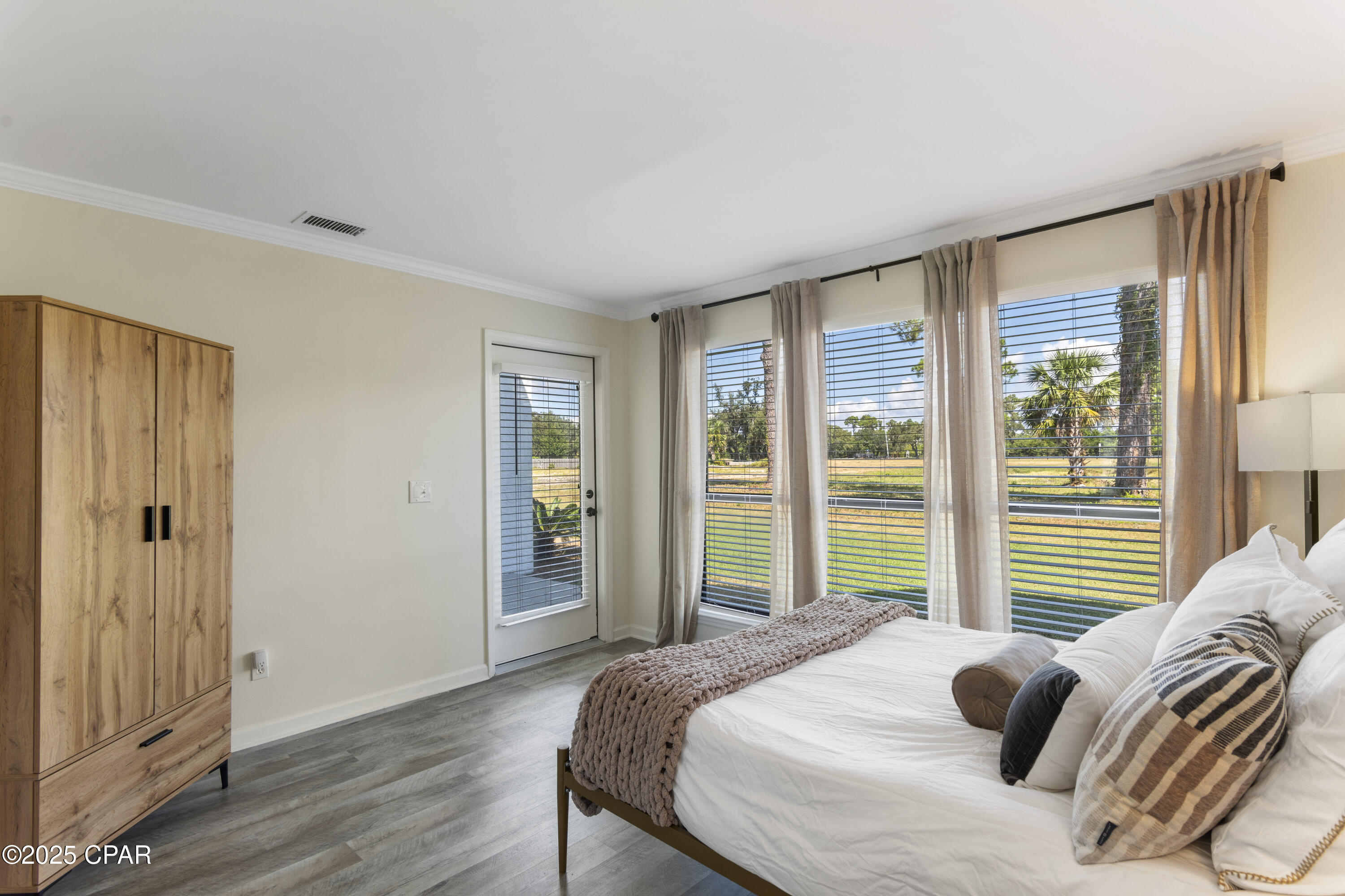 Image 17 For 4300 Bay Point Road Unit 402