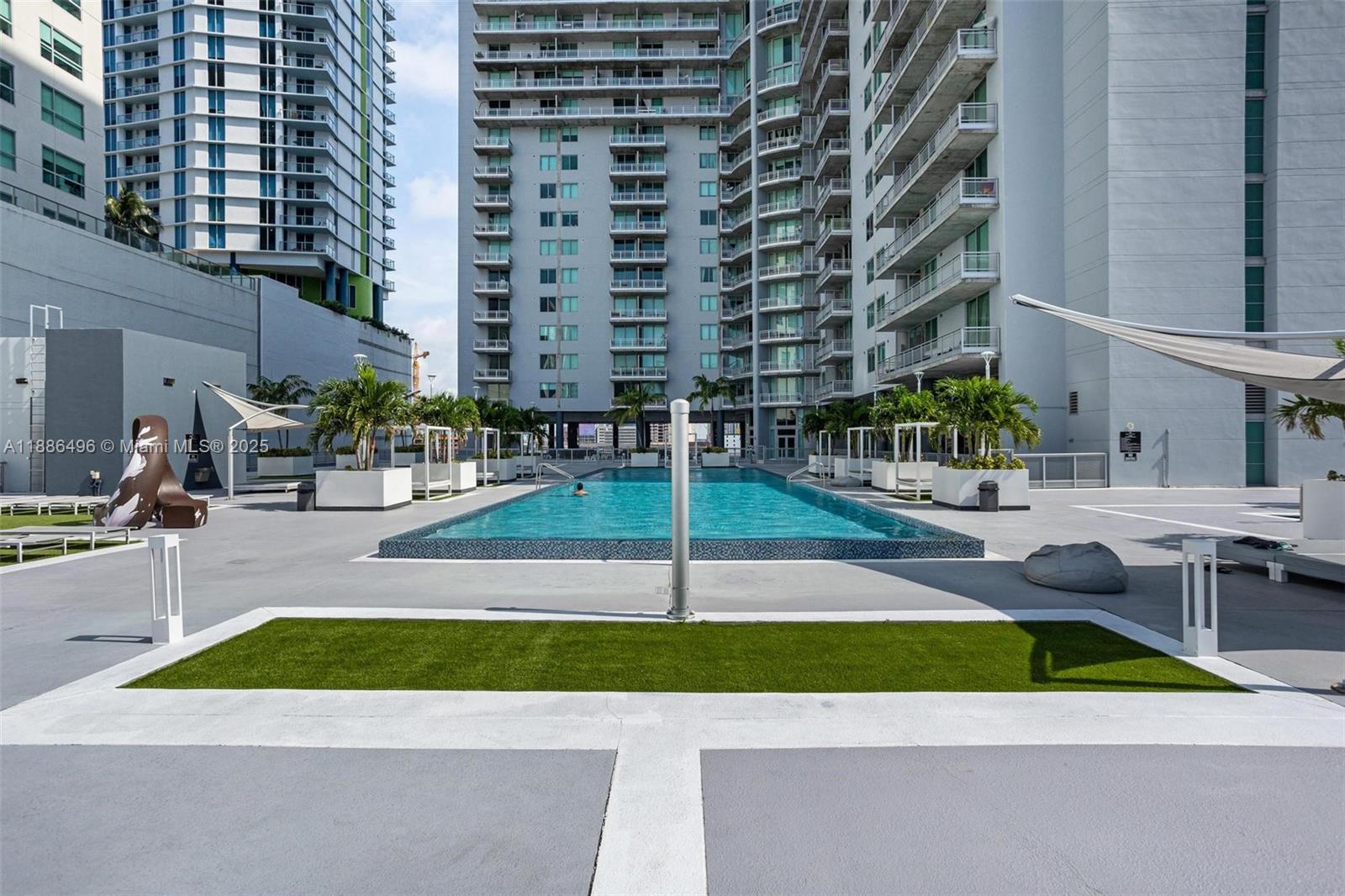 690 SW 1st Ct #1213, Miami FL 33130