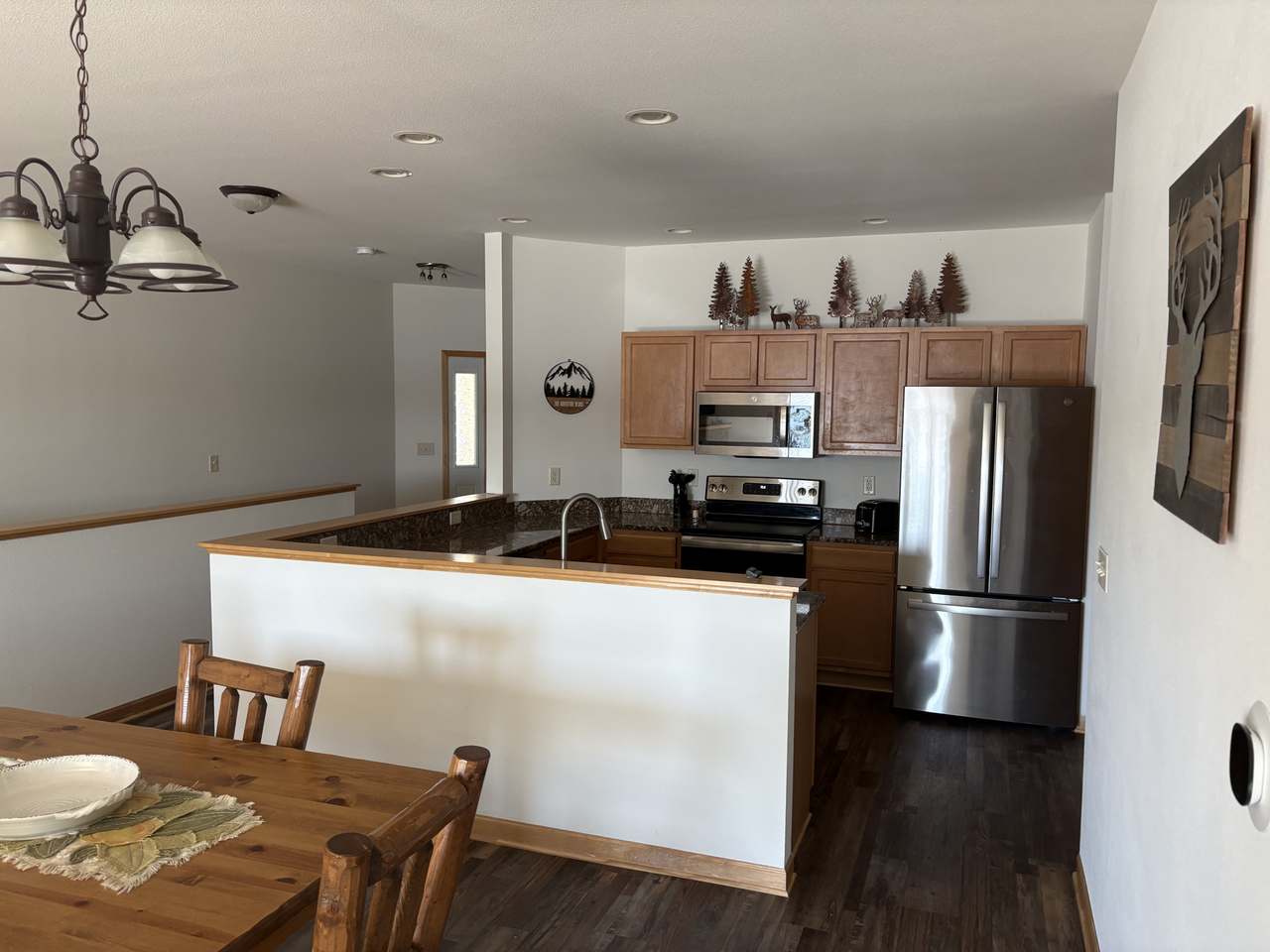 Lake Nokomis Property #3-9811 Deer Trail Rd Photo 5