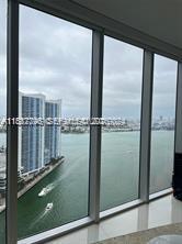 Iconbrickell Condo No 1