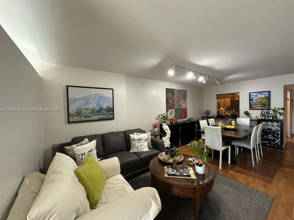 Property photo # 2