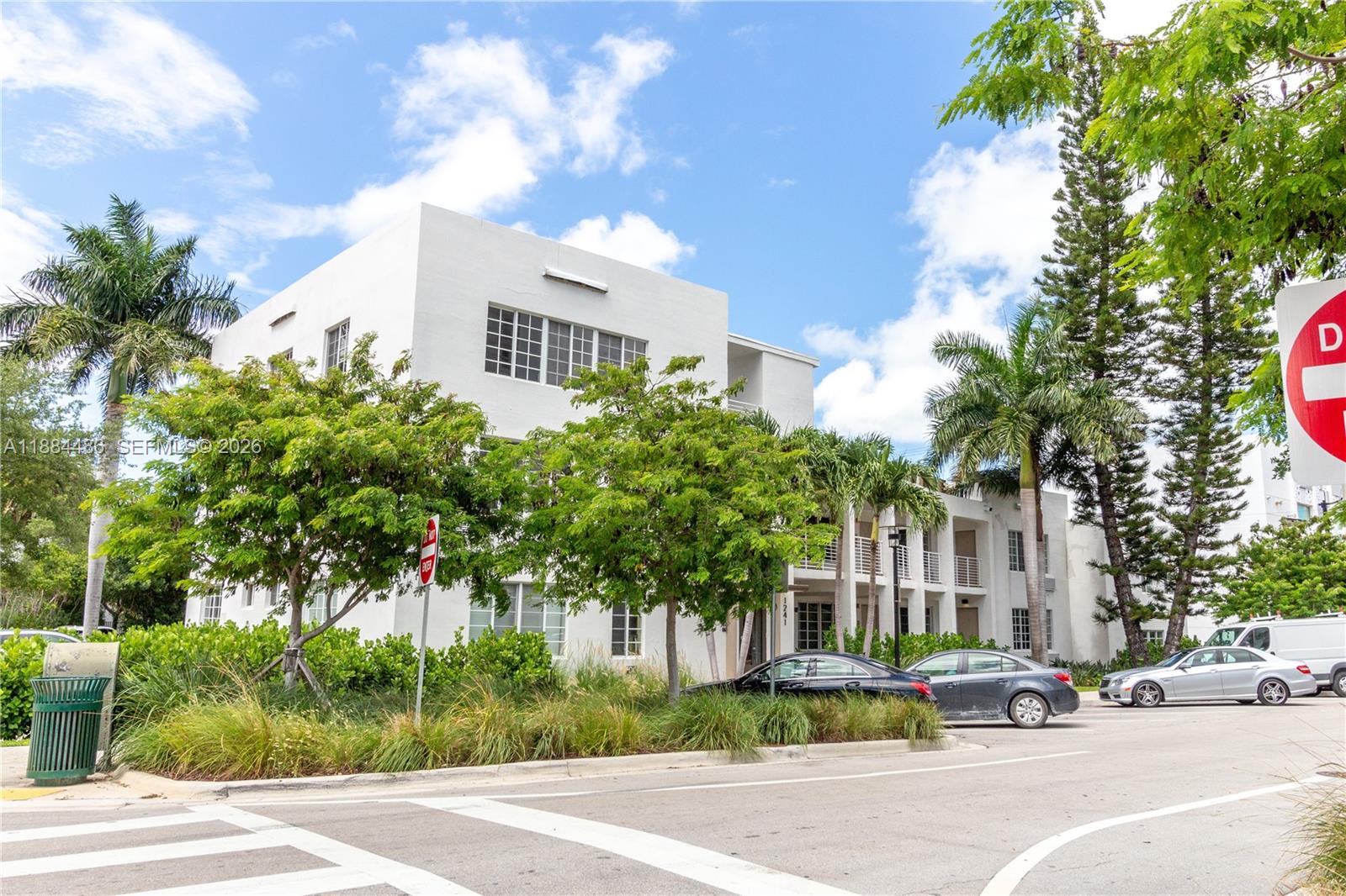 Ken Mae Garden Condo
