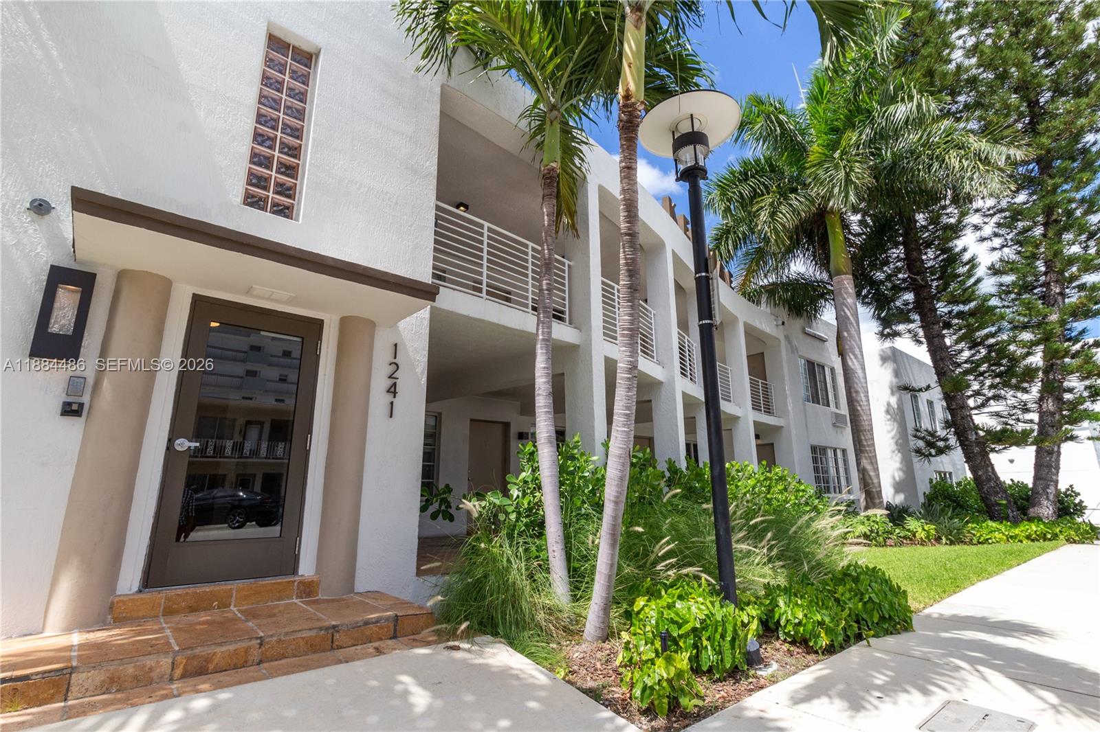 Ken Mae Garden Condo