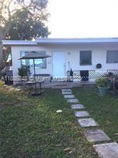 Oakland Park 2-38 B