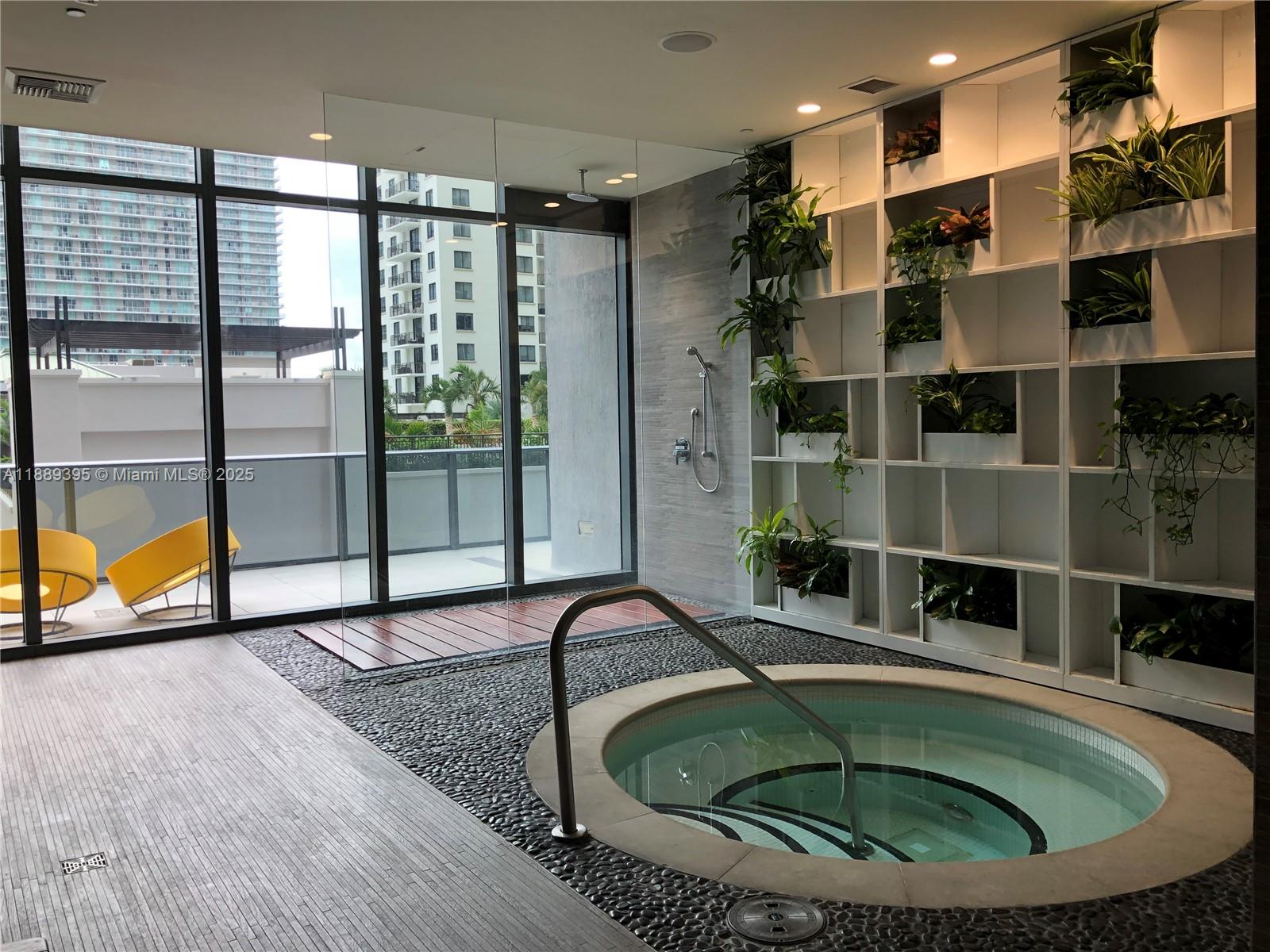 55 SW 9th St #2201, Miami FL 33130