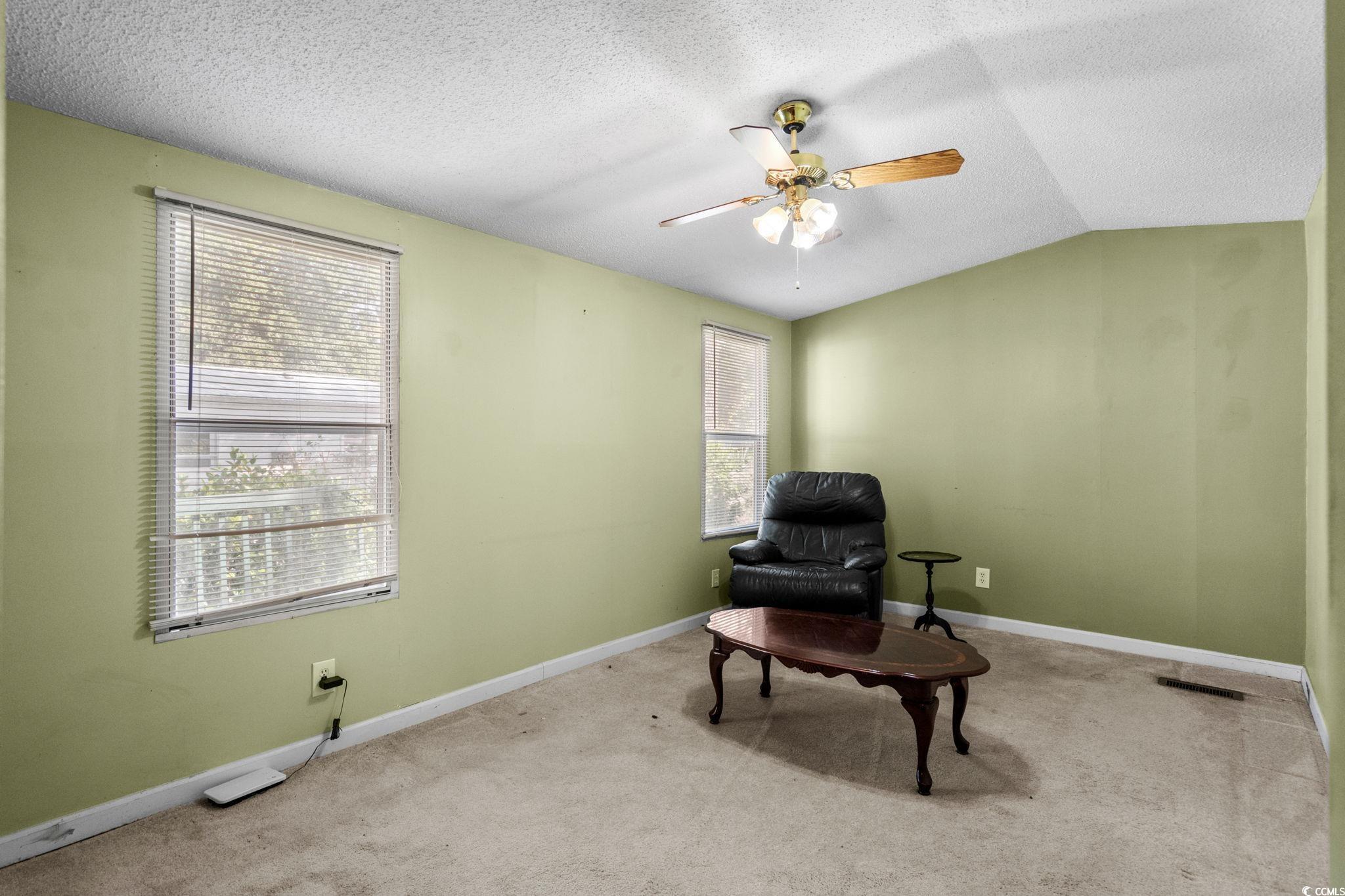 2524095 | Photo 20