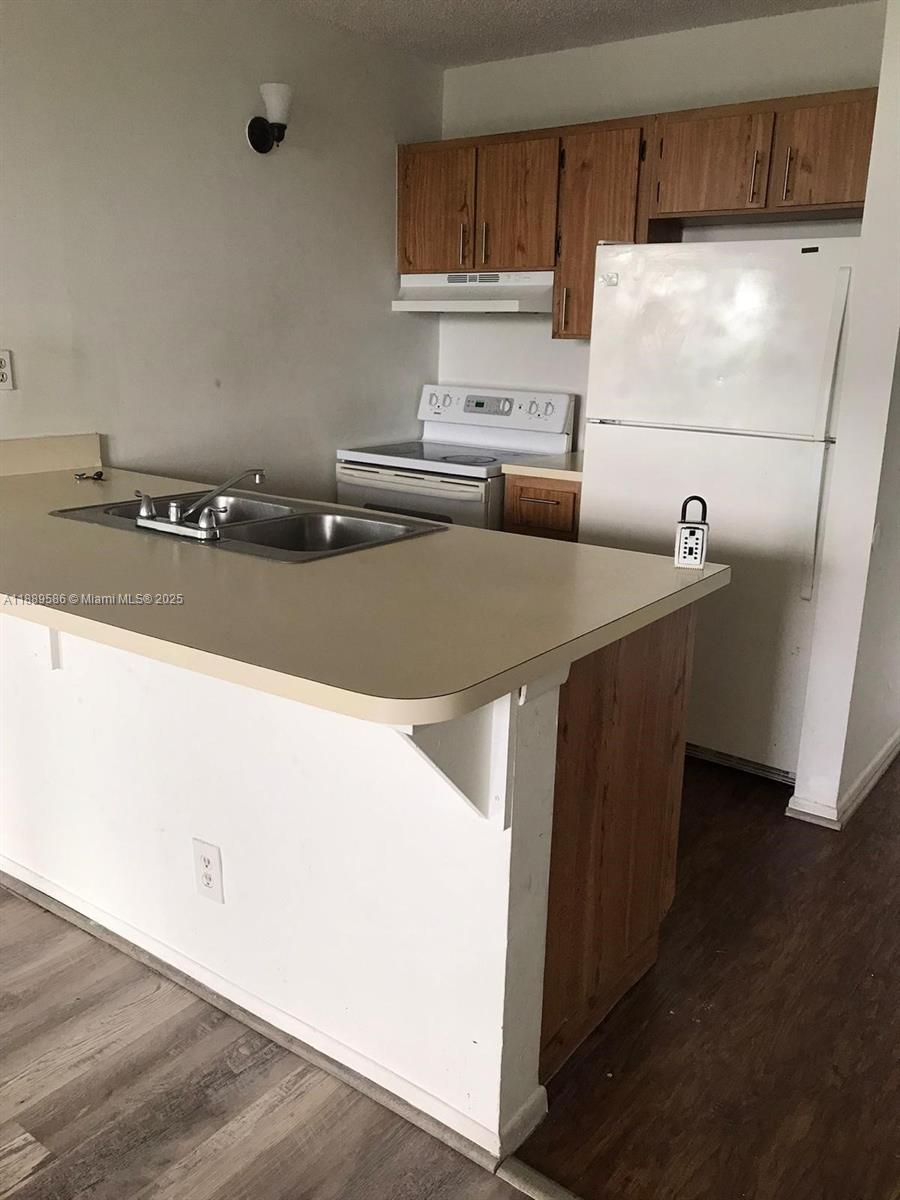 Property photo # 3