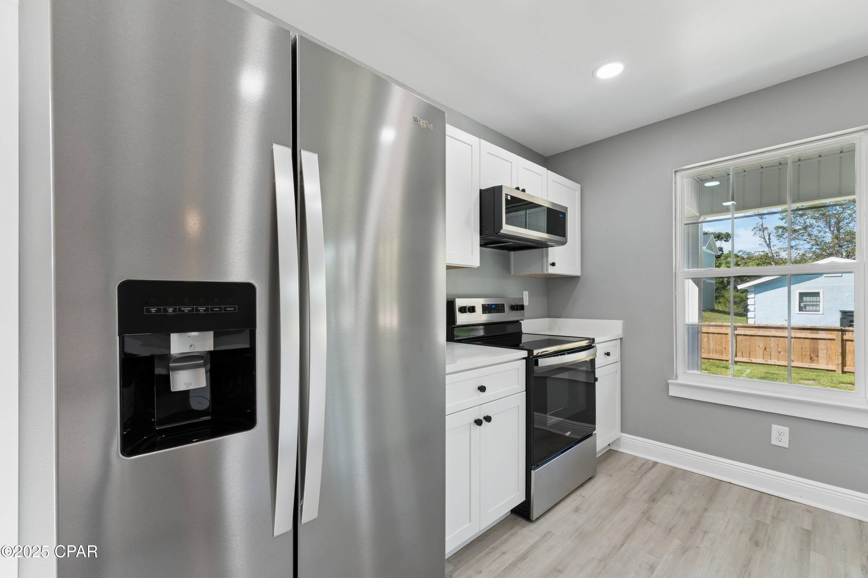 Image 12 For 136 Harlem Avenue