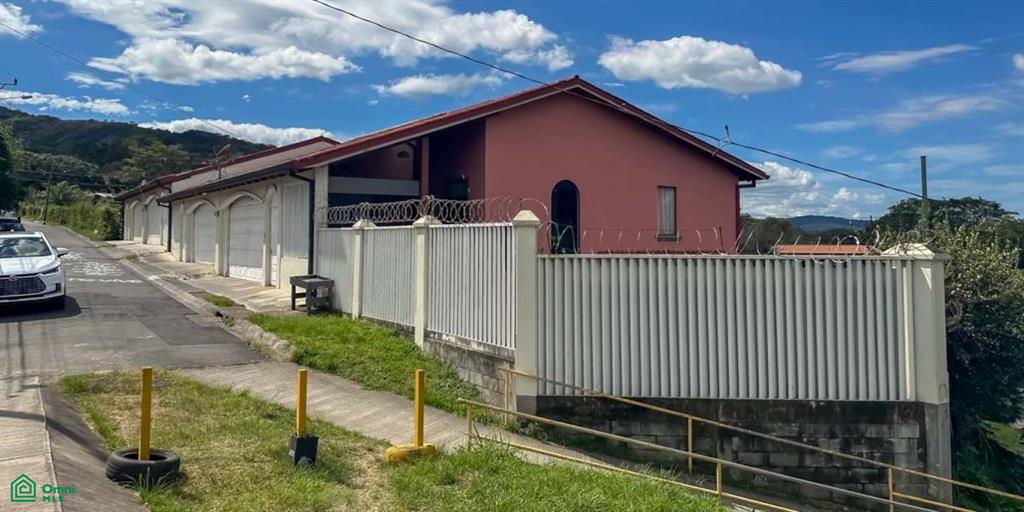 4 bed Single Family Homes For Sale in Santa Ana, San Jose - 1