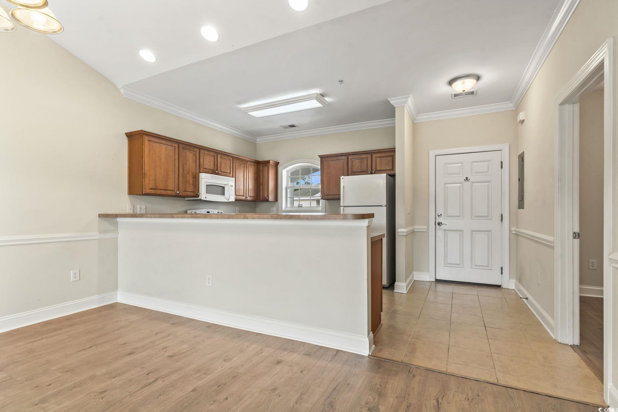 2524209 | Photo 33