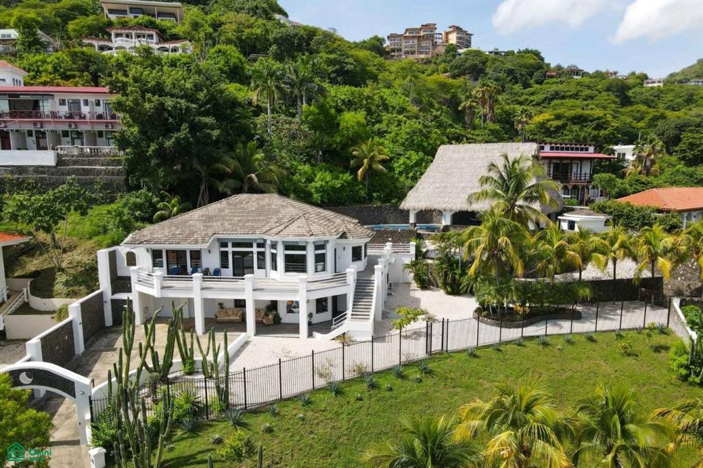 5 bed Single Family Homes For Sale in Carrillo, Guanacaste - 1